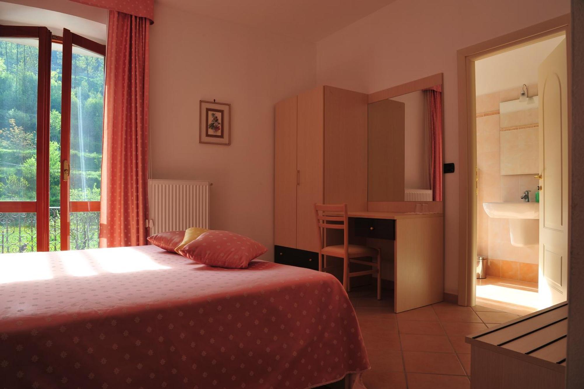 Affittacamere B&B Trattoria Della Posta Maissana ภายนอก รูปภาพ